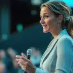 La Brújula de Wall Street Cómo la Curva de Rendimientos y las Tasas de la FED Determinan el Destino del Dólar y sus Finanzas